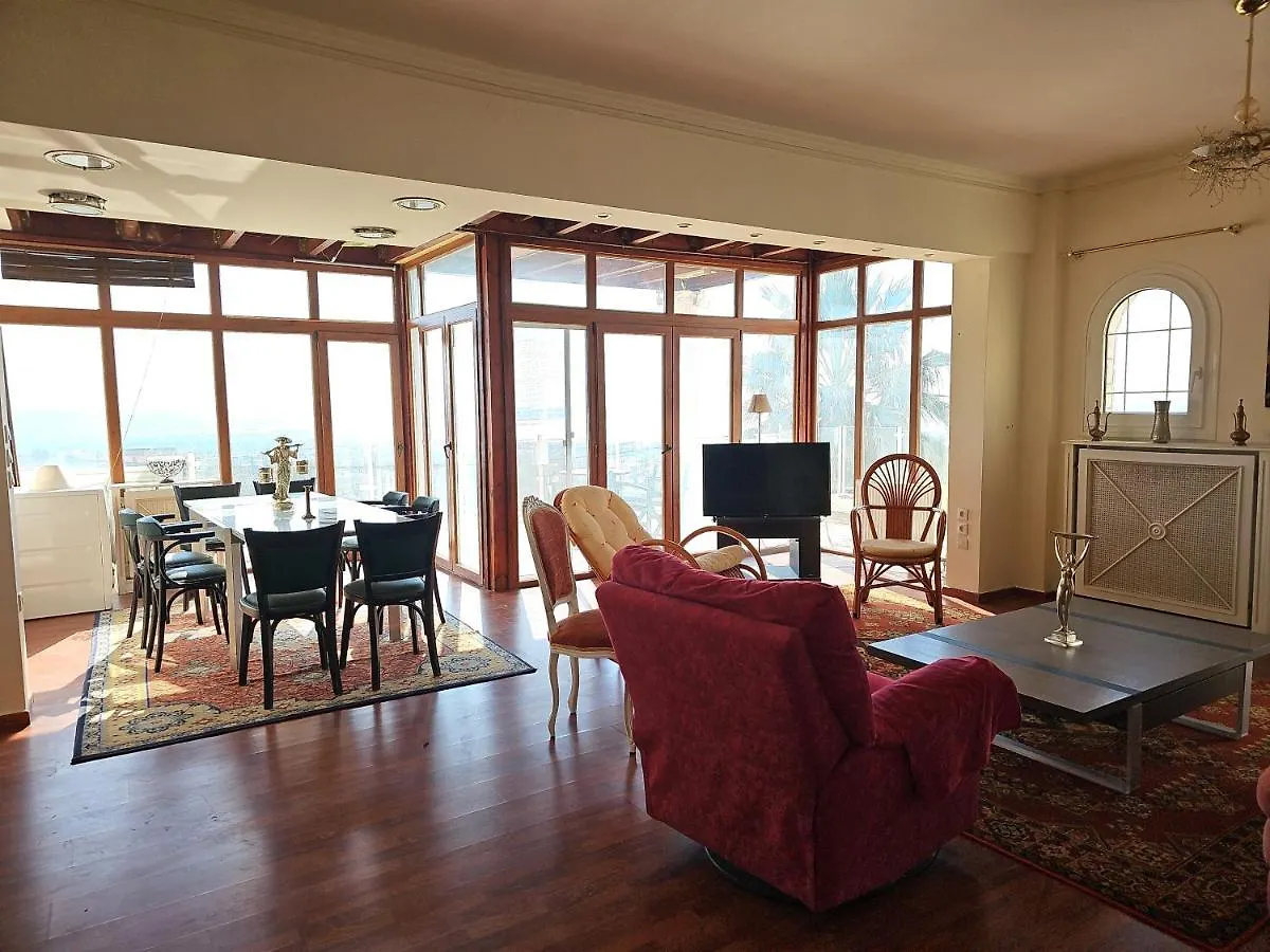 Escape To Villa Panorama And Enjoy The Classic Charm With Stunning Sea Views Салоники Греция