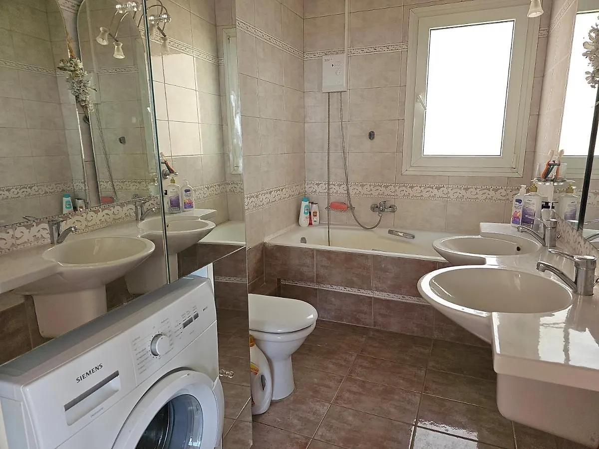 Escape To Villa Panorama And Enjoy The Classic Charm With Stunning Sea Views Салоники