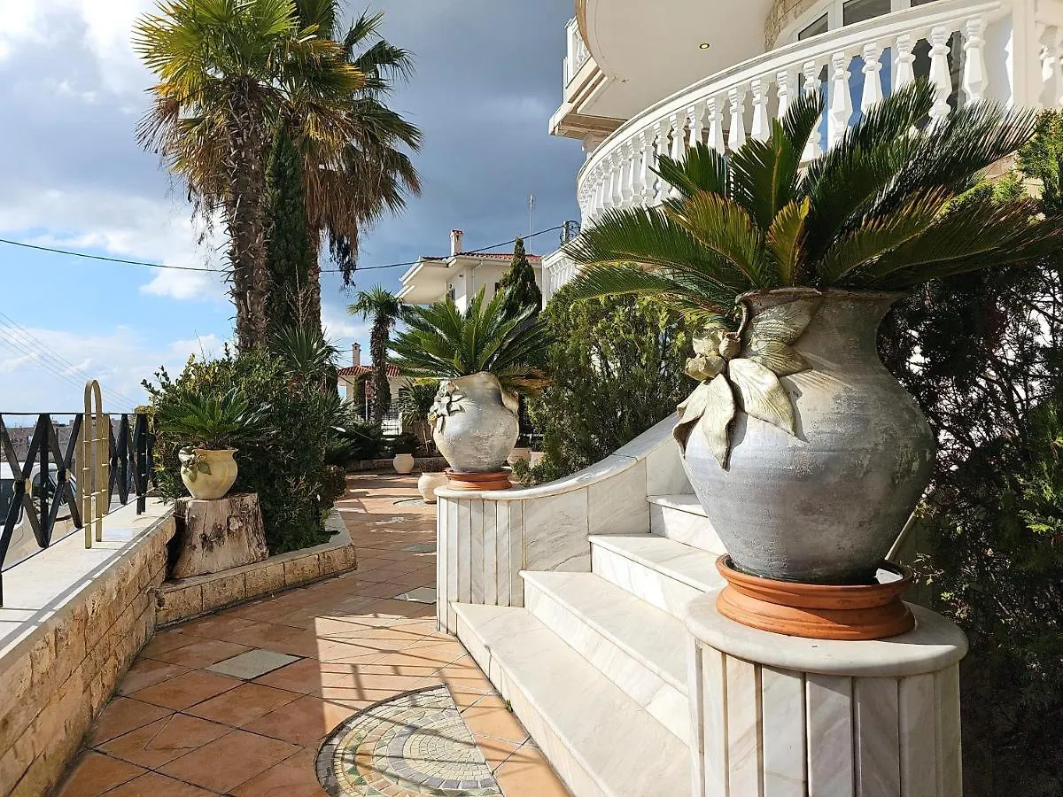 Escape To Villa Panorama And Enjoy The Classic Charm With Stunning Sea Views Салоники