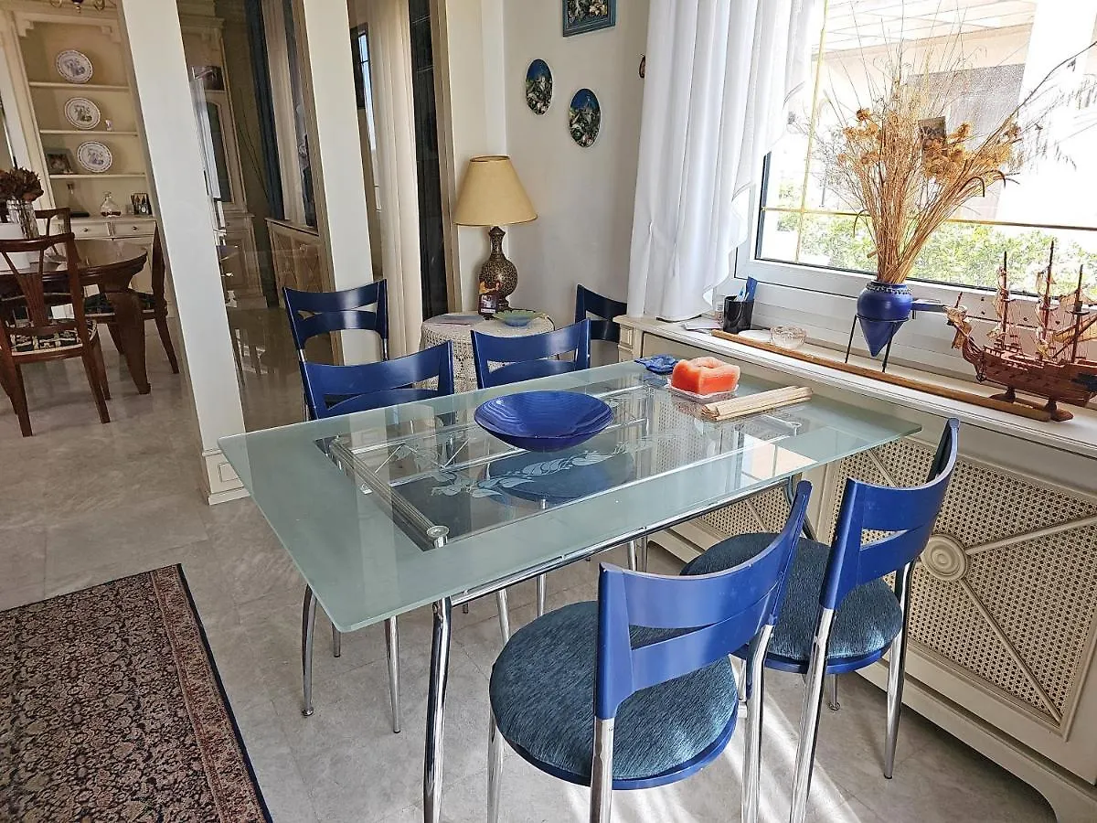 Escape To Villa Panorama And Enjoy The Classic Charm With Stunning Sea Views Салоники